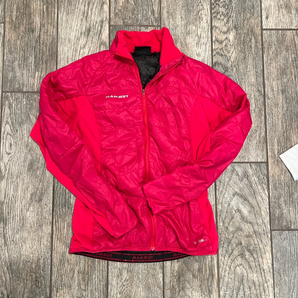 Mammut layering jacket. Very thin but adds surprising warmth.